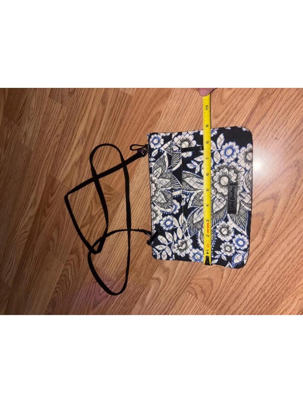 Vera Bradley Interchangeable Crossbody/Wristlet - Picture 2 of 9
